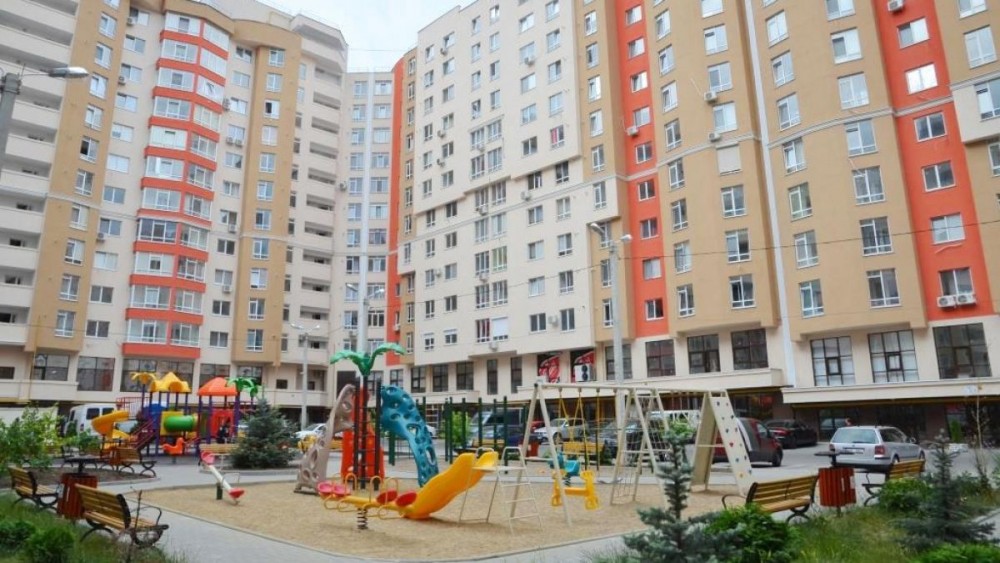 Vești bune pentru moldoveni. Prețurile la imobile ar putea scădea